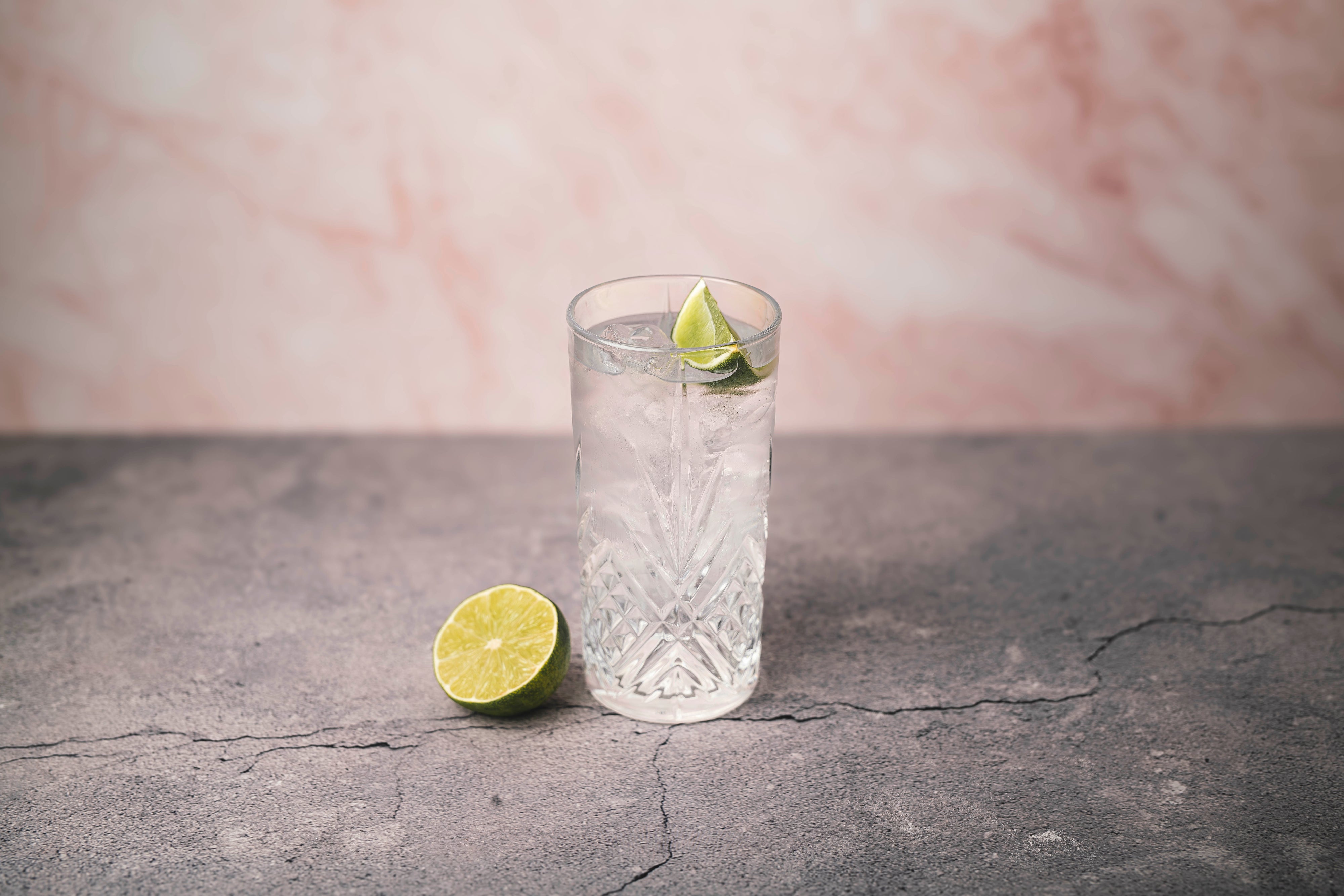 How to Make a Refreshing Coconut Lime Cocktail